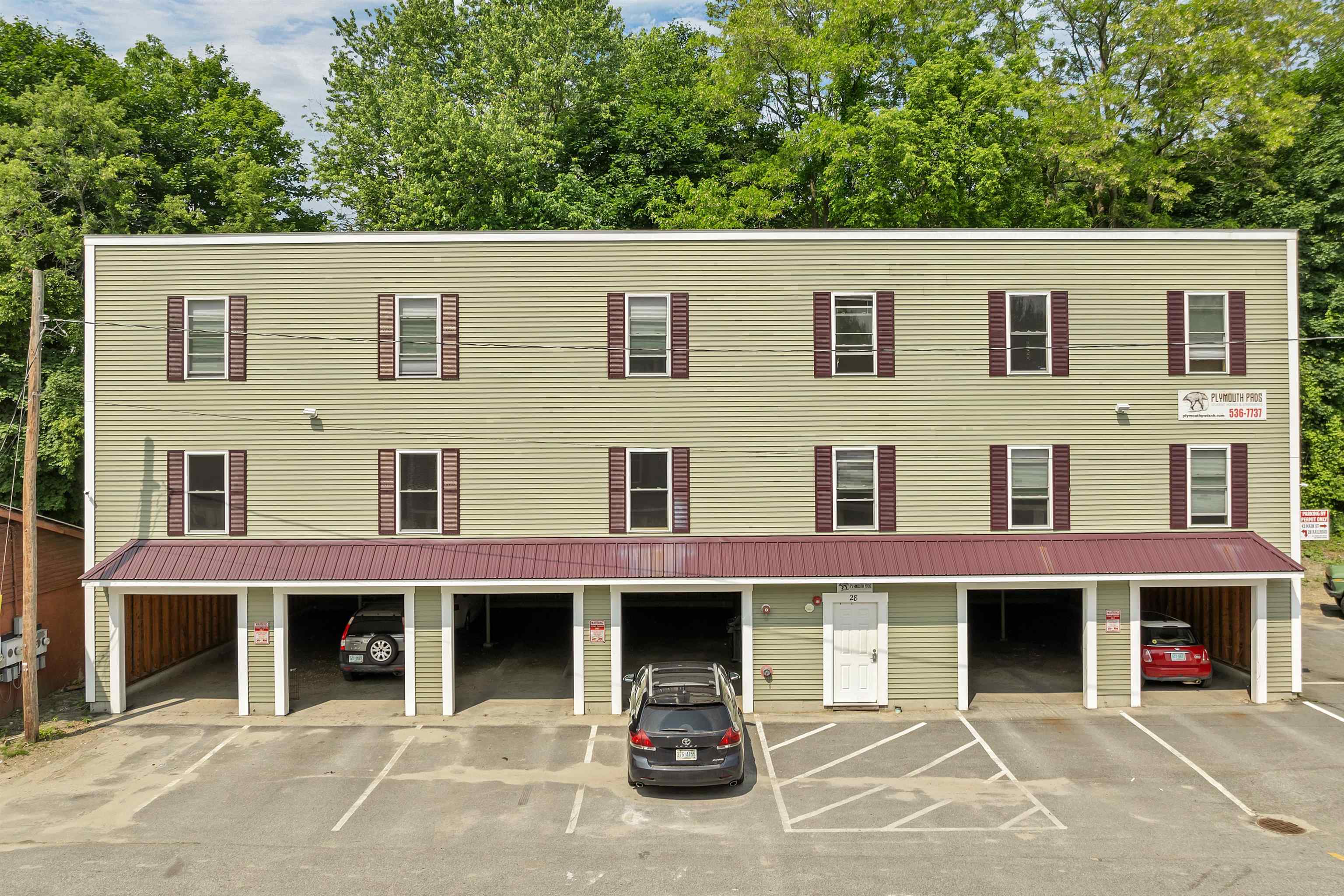 28, 29 &42 Railroad & Main Square