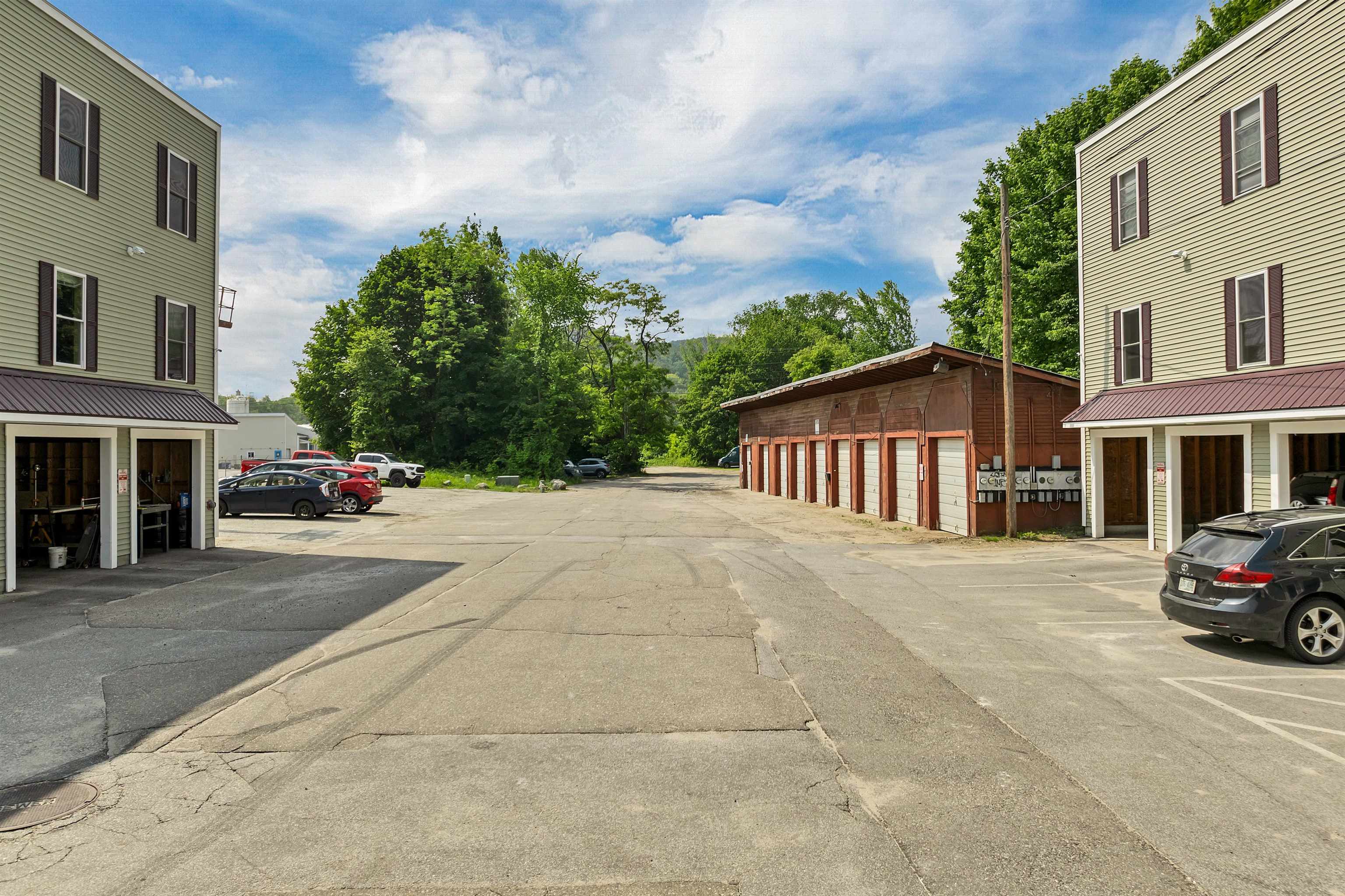 28, 29 &42 Railroad & Main Square