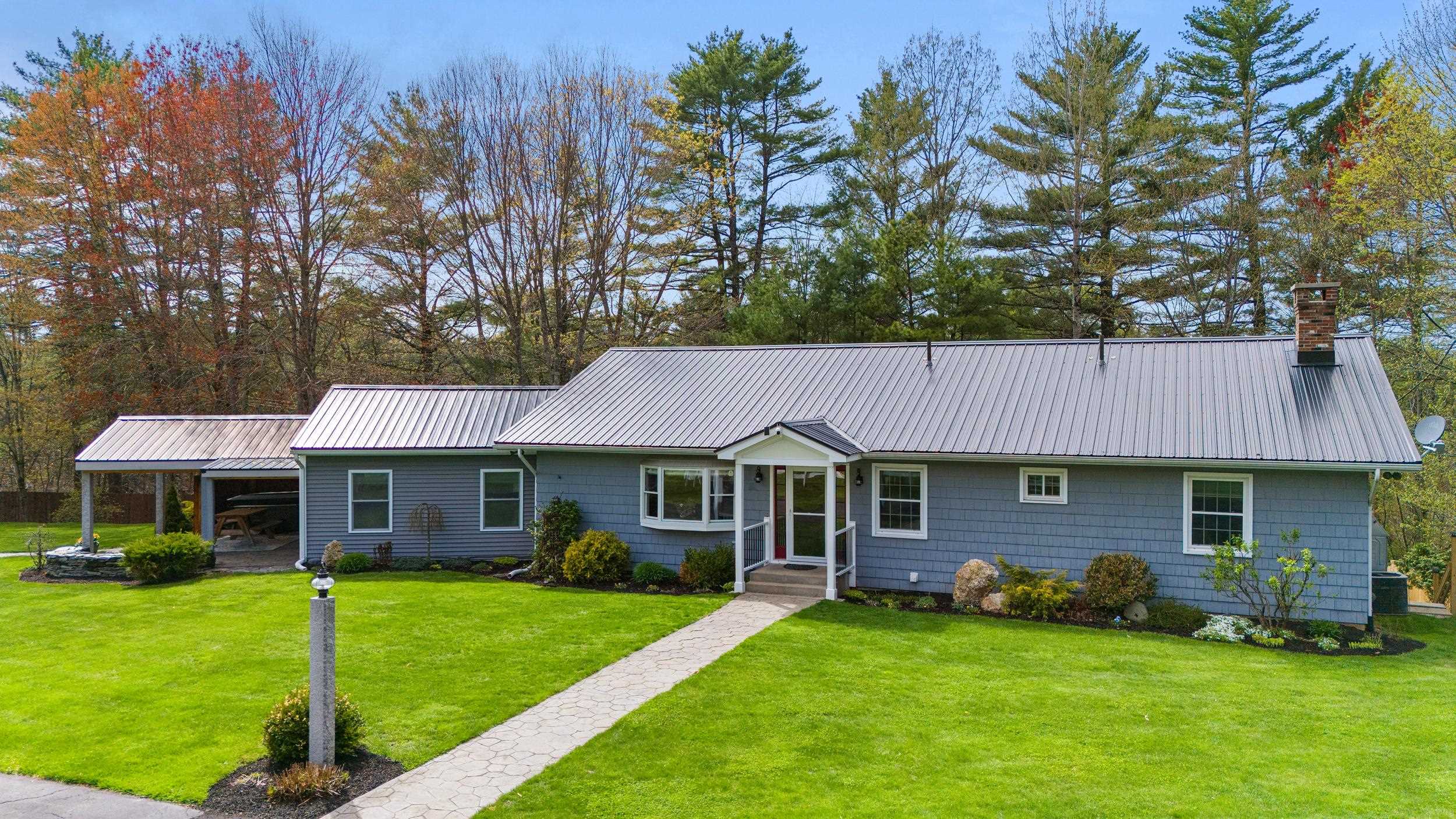 3 Hemlock Hill Drive