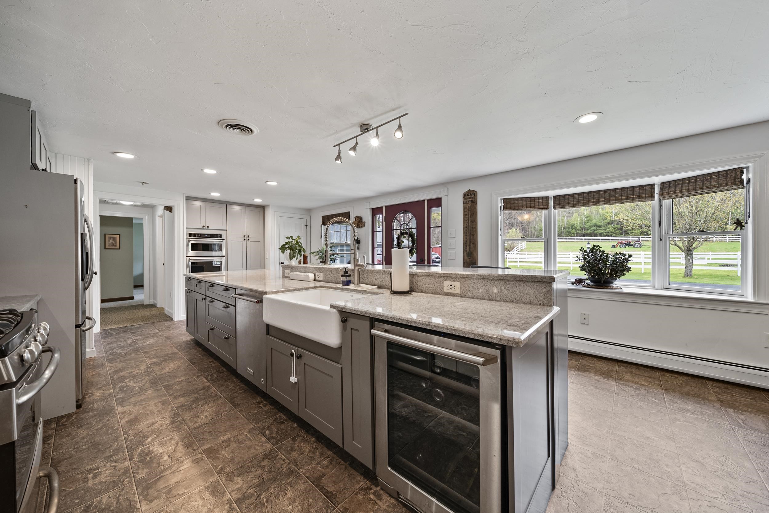 3 Hemlock Hill Drive