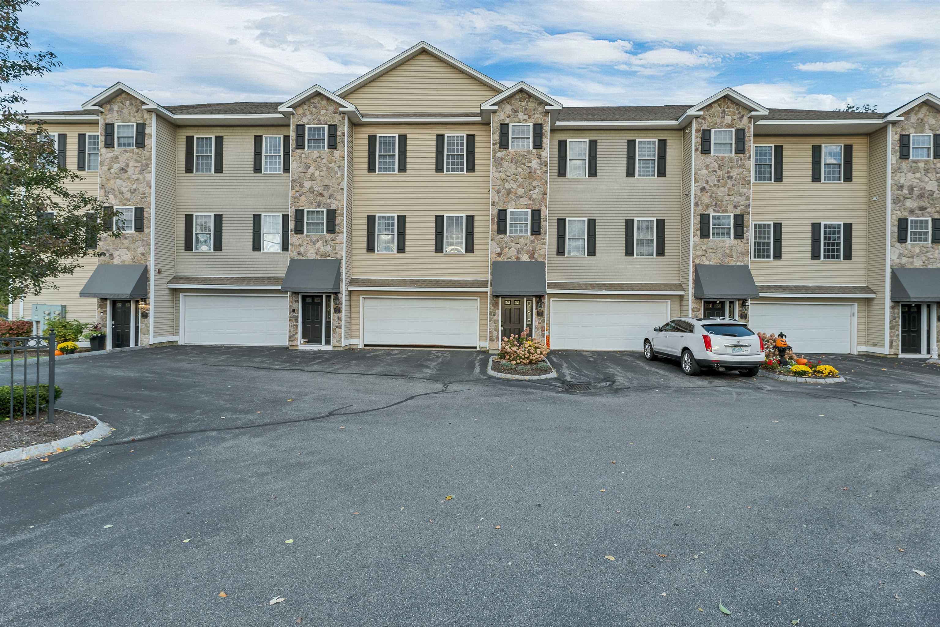 17 River Front Drive 3