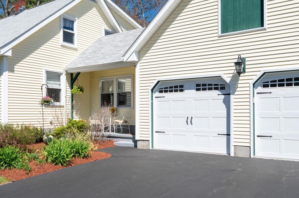 438 Manchester Road