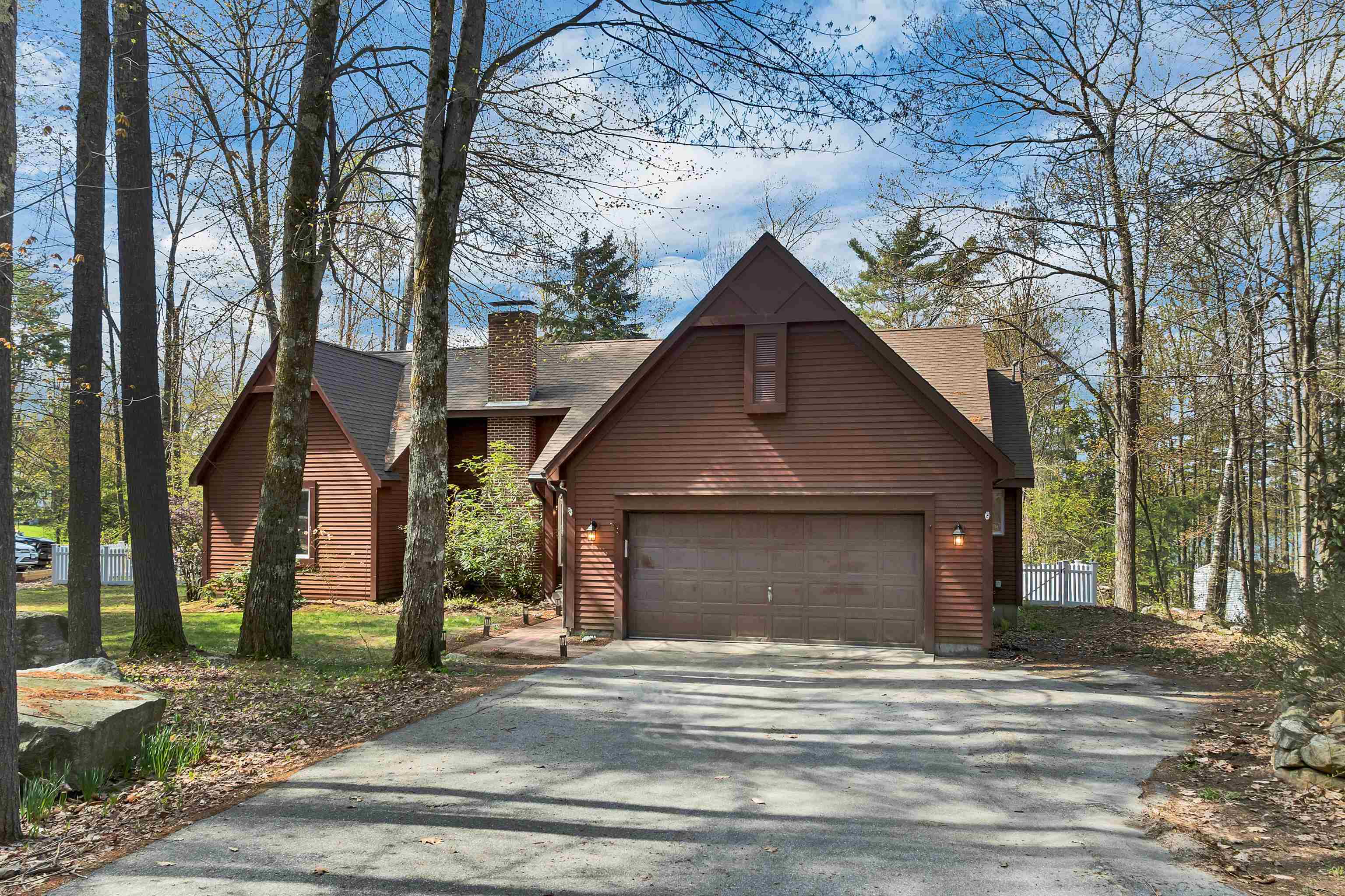35 Robin Acres Drive