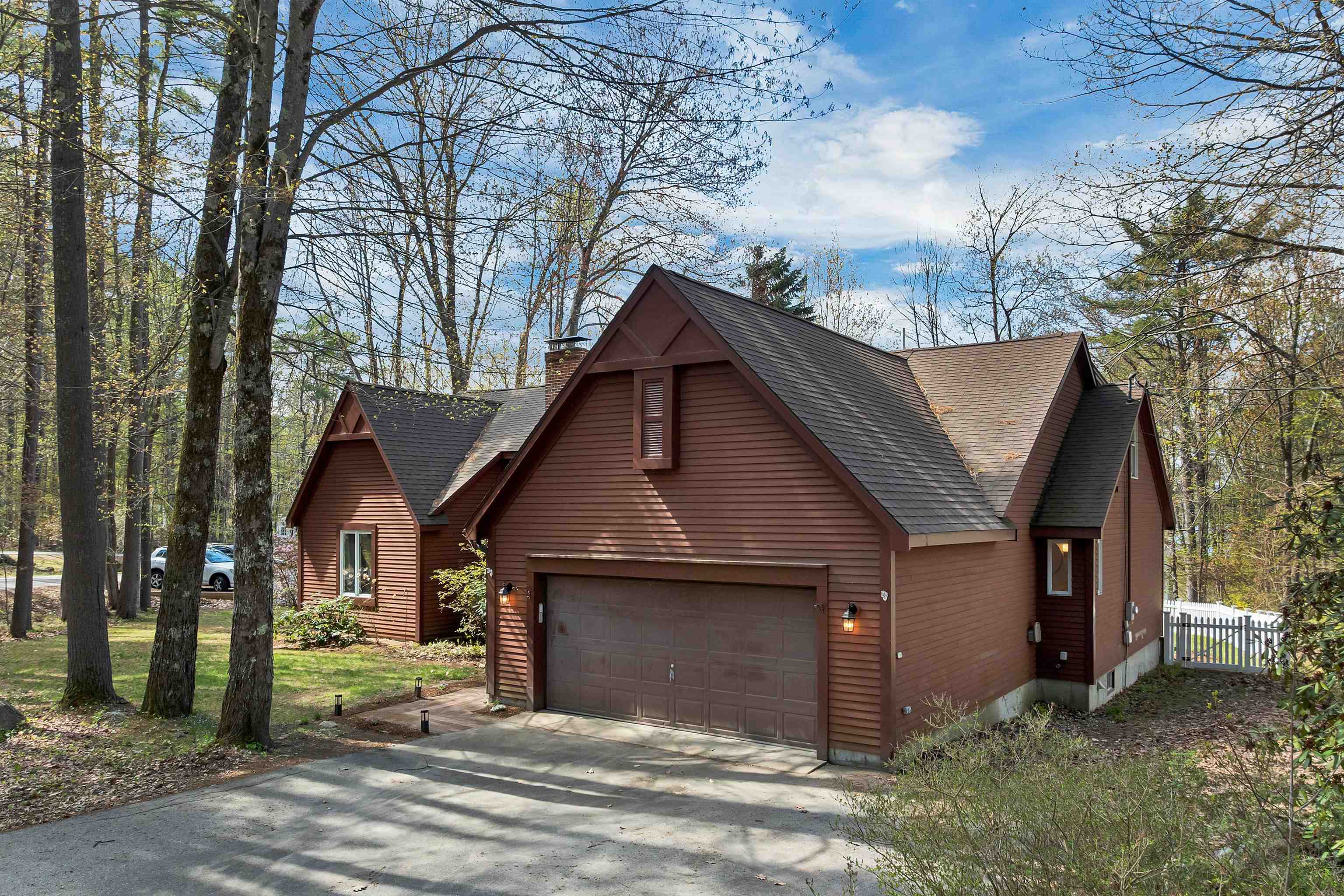 35 Robin Acres Drive