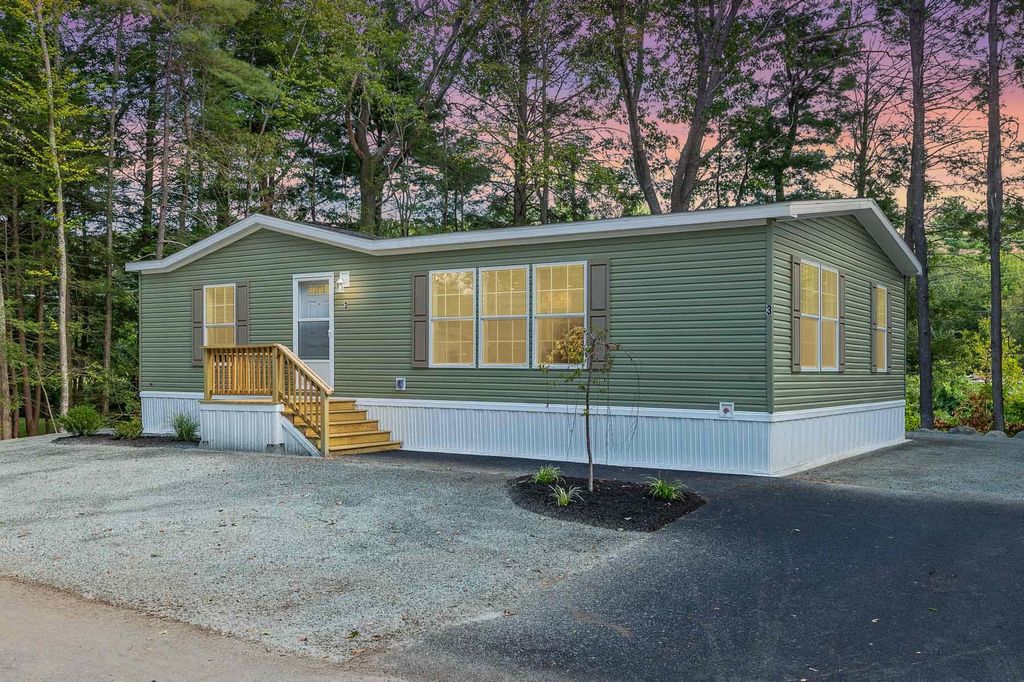 Photo of 3 Alison Circle, Hampton, NH 03842 (MLS # 5077978)