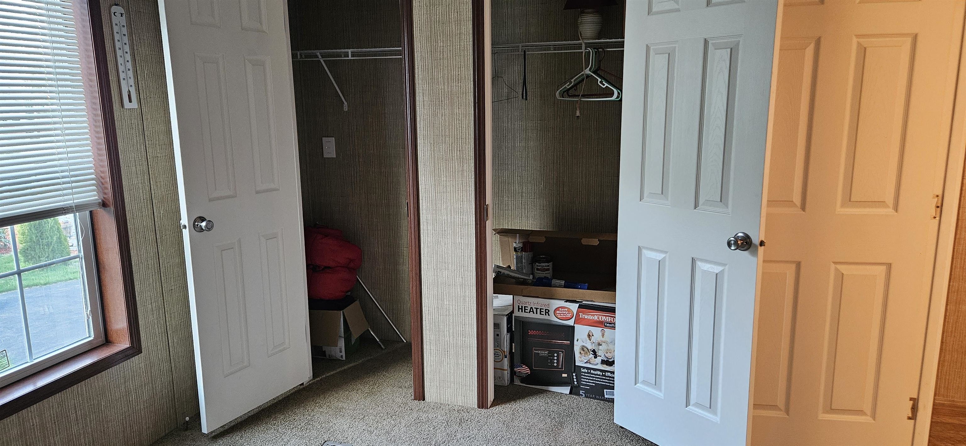 Hudson, New Hampshire 03051, United States, 2 Bedrooms Bedrooms, ,2 BathroomsBathrooms,Residential,Pending,121064