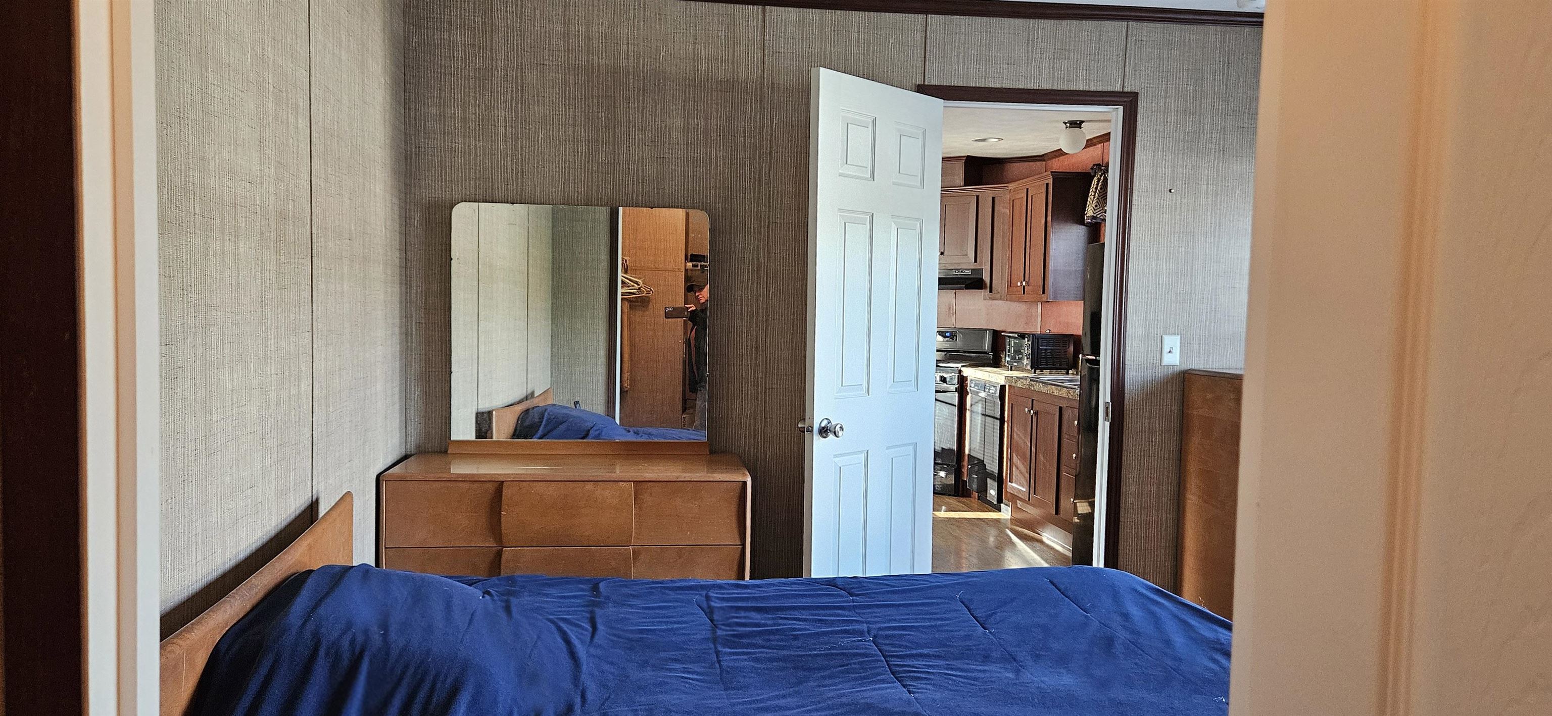 Hudson, New Hampshire 03051, United States, 2 Bedrooms Bedrooms, ,2 BathroomsBathrooms,Residential,Pending,121064