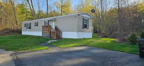 87 Mobile Drive Hudson NH 03051