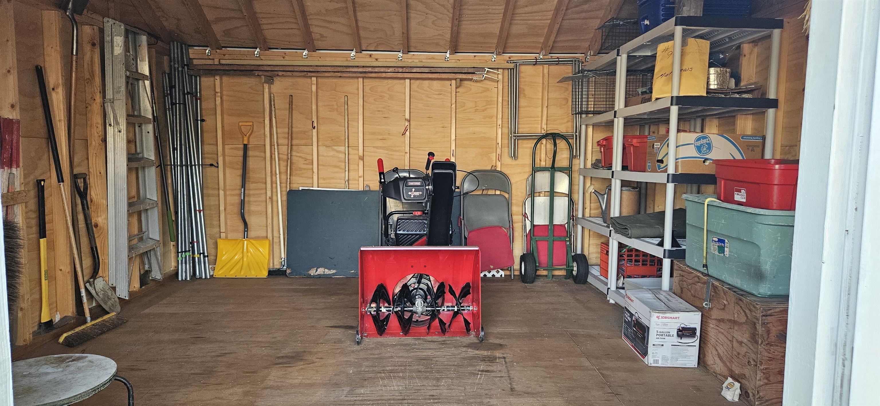 Hudson, New Hampshire 03051, United States, 2 Bedrooms Bedrooms, ,2 BathroomsBathrooms,Residential,Pending,121064