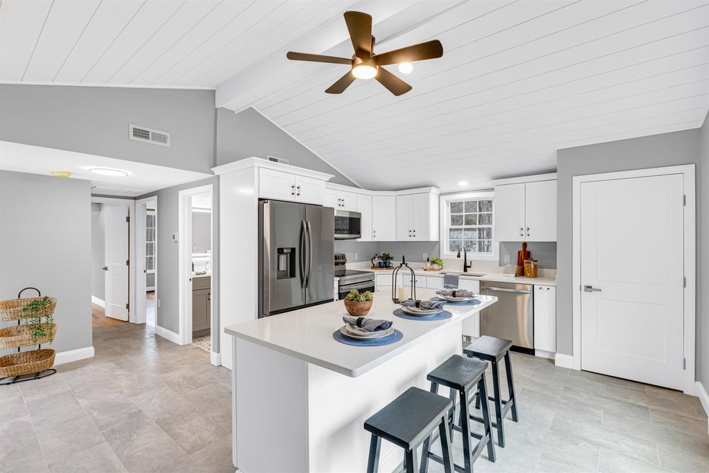 Photo of 7 Trues Parkway, Sandown, NH 03873 (MLS # 5069890)
