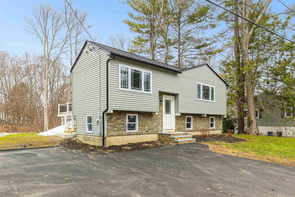 Photo of 7 Trues Parkway, Sandown, NH 03873 (MLS # 5069890)