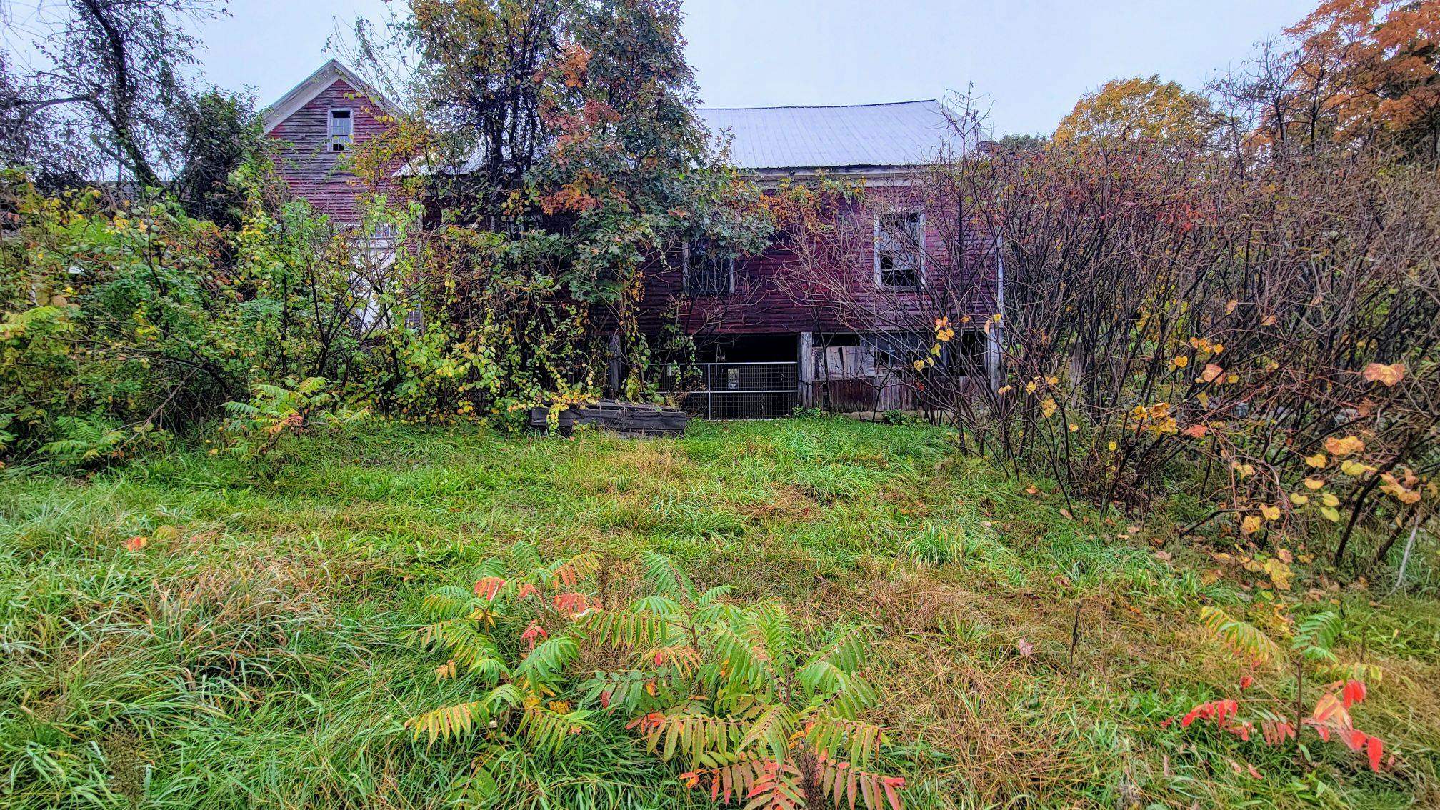 Weare, New Hampshire 03281, United States, 5 Bedrooms Bedrooms, ,3 BathroomsBathrooms,Residential,Pending,39999