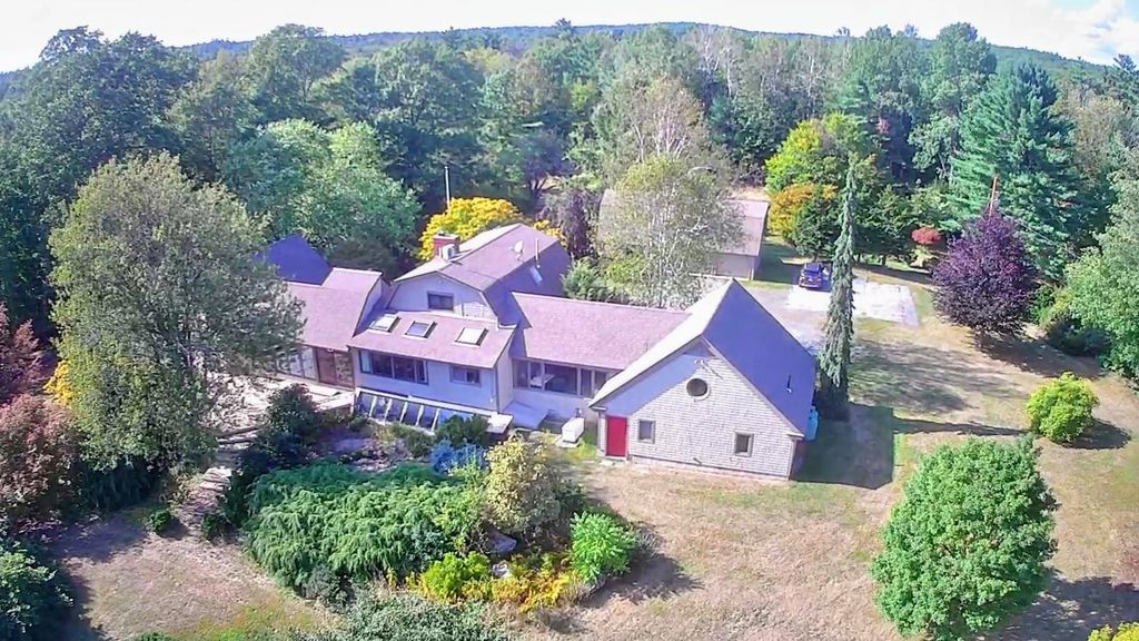 Photo of 12 S Bow Road, Bow, NH 03304 (MLS # 5086325)