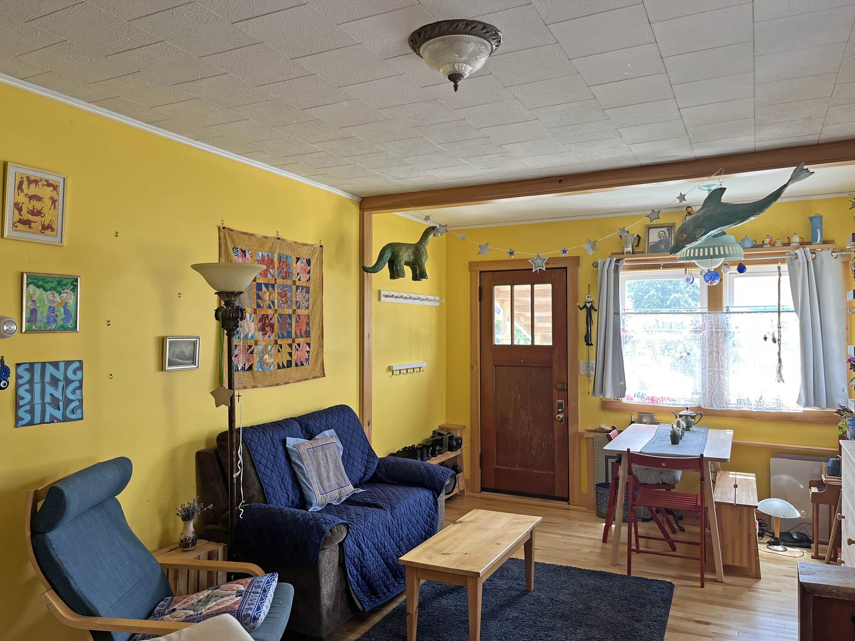 81 Oak Grove Avenue