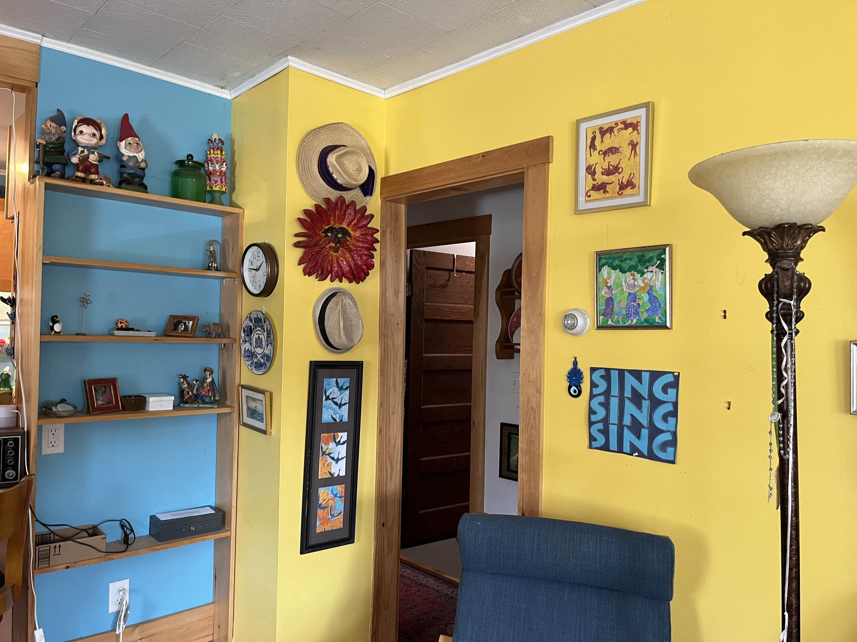 81 Oak Grove Avenue