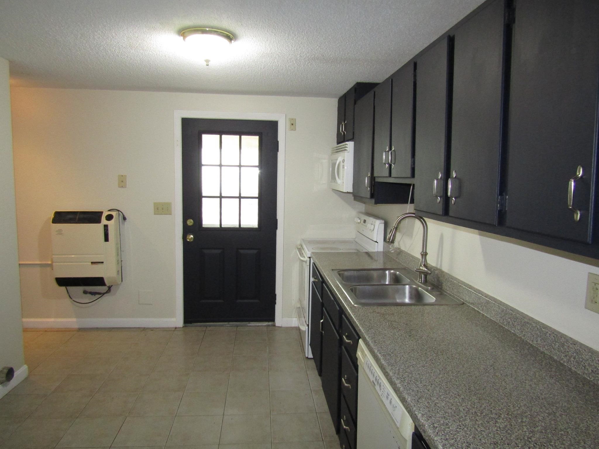 35 Hoyt Street 2