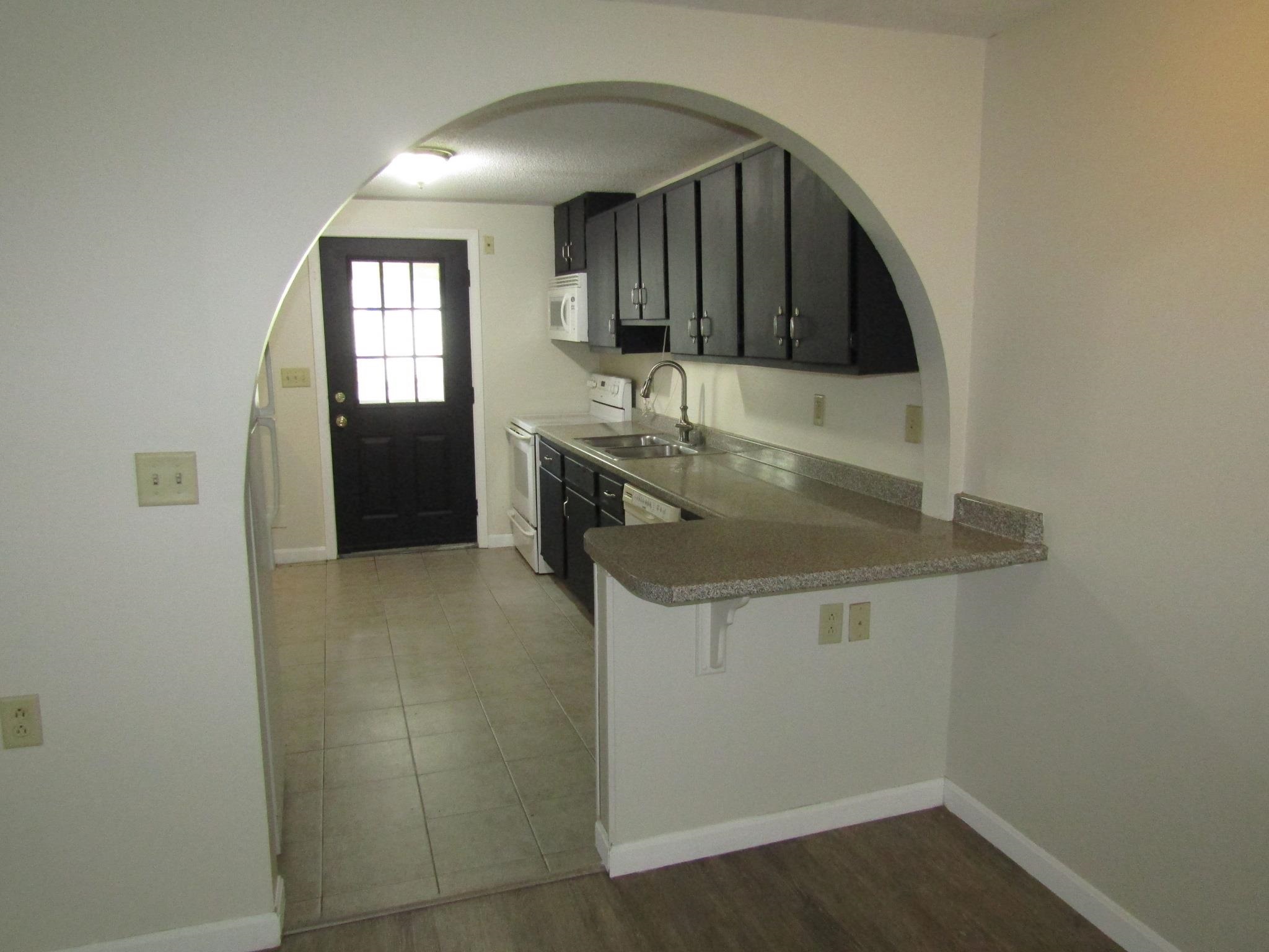 35 Hoyt Street 2