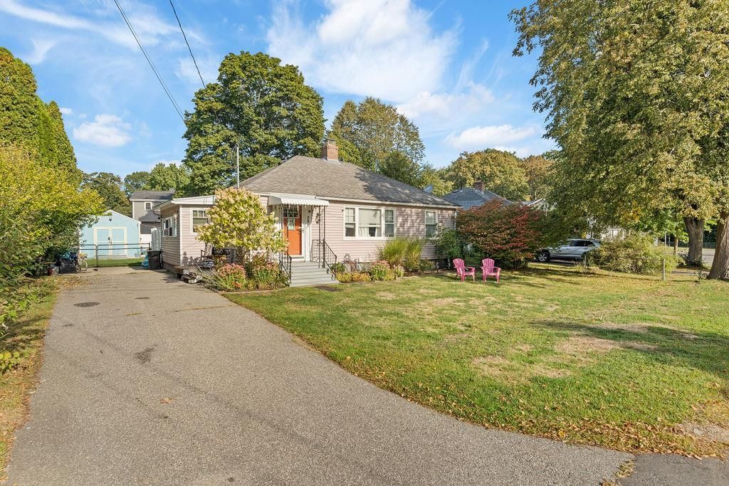 Photo of 291 Colonial Drive, Portsmouth, NH 03801 (MLS # 5061736)