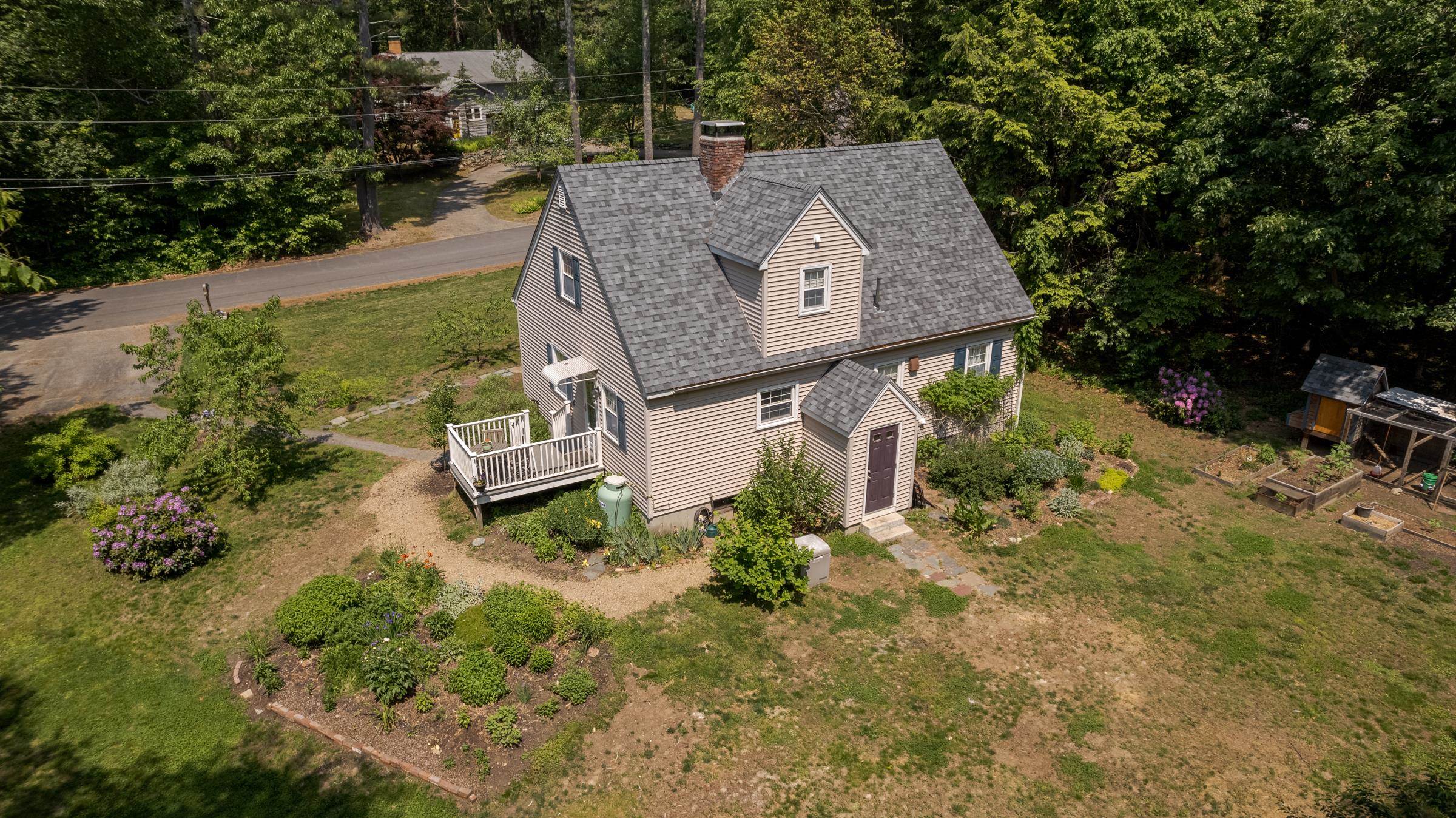 15 Allens Avenue