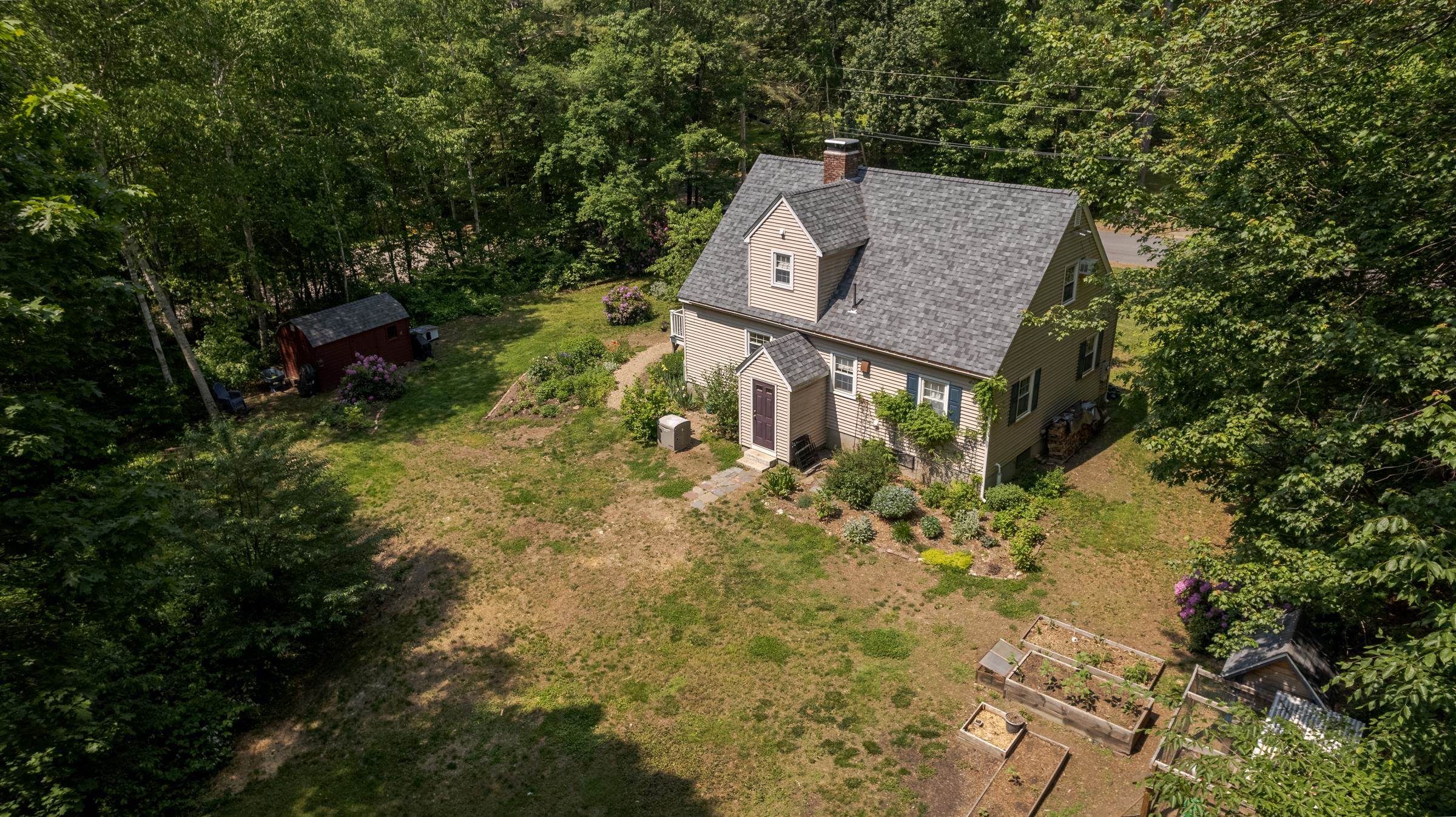 15 Allens Avenue