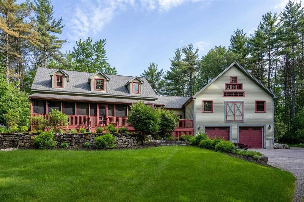 Photo of 34 Mirror Lake Drive, Tuftonboro, NH 03853 (MLS # 5069771)