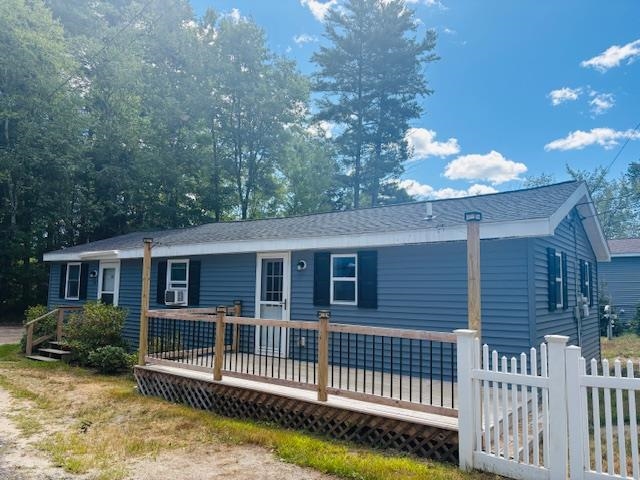 Raymond, New Hampshire 03077, United States, 3 Bedrooms Bedrooms, ,1 BathroomBathrooms,Residential,Active,199220
