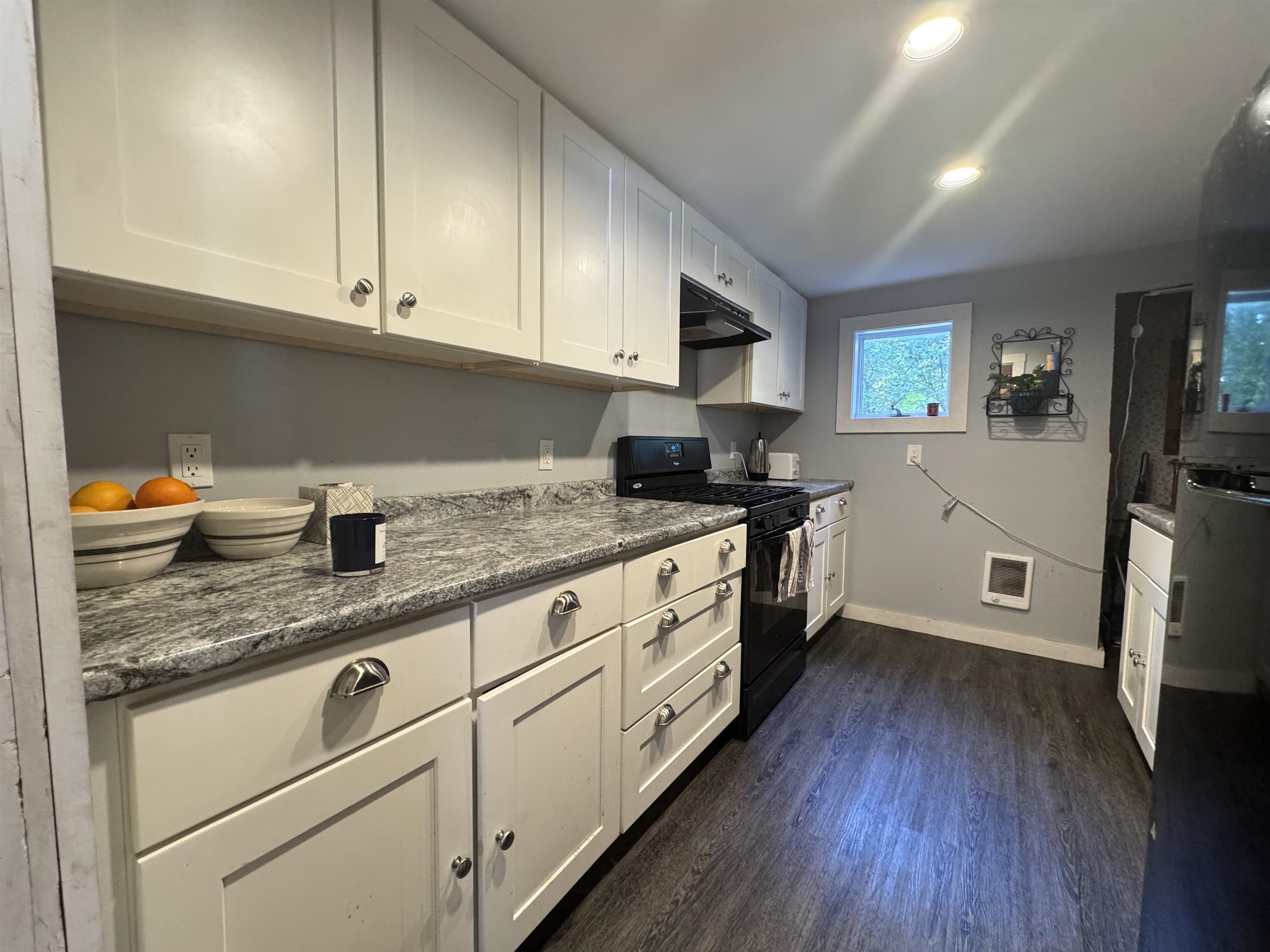 Morristown, Vermont 05661, United States, 3 Bedrooms Bedrooms, ,2 BathroomsBathrooms,Residential,Active,186606