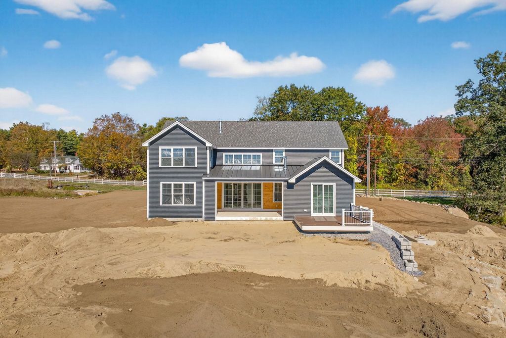 Photo of 258 North Amherst Road #34, Bedford, NH 03110 (MLS # 5065318)