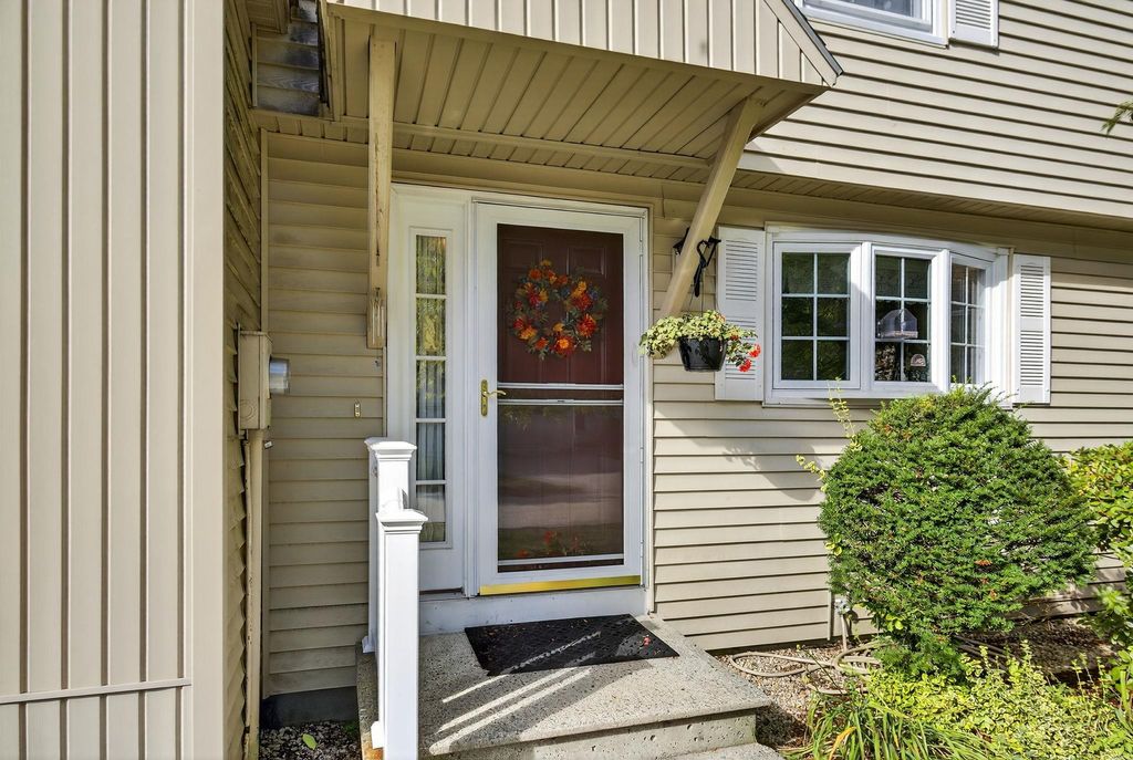 Photo of 32 Stonehouse Lane, Keene, NH 03431 (MLS # 5058087)