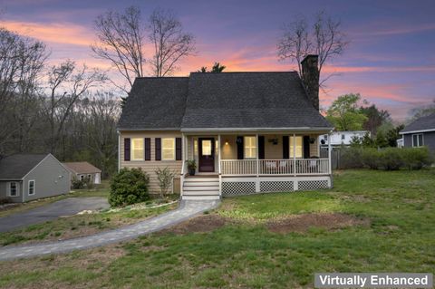 Photo of 7 Northam Drive, Dover, NH 03820 (MLS # 5087714)