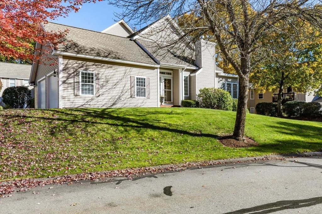 Photo of 1 Summer Snow Lane, Bedford, NH 03110 (MLS # 5067473)