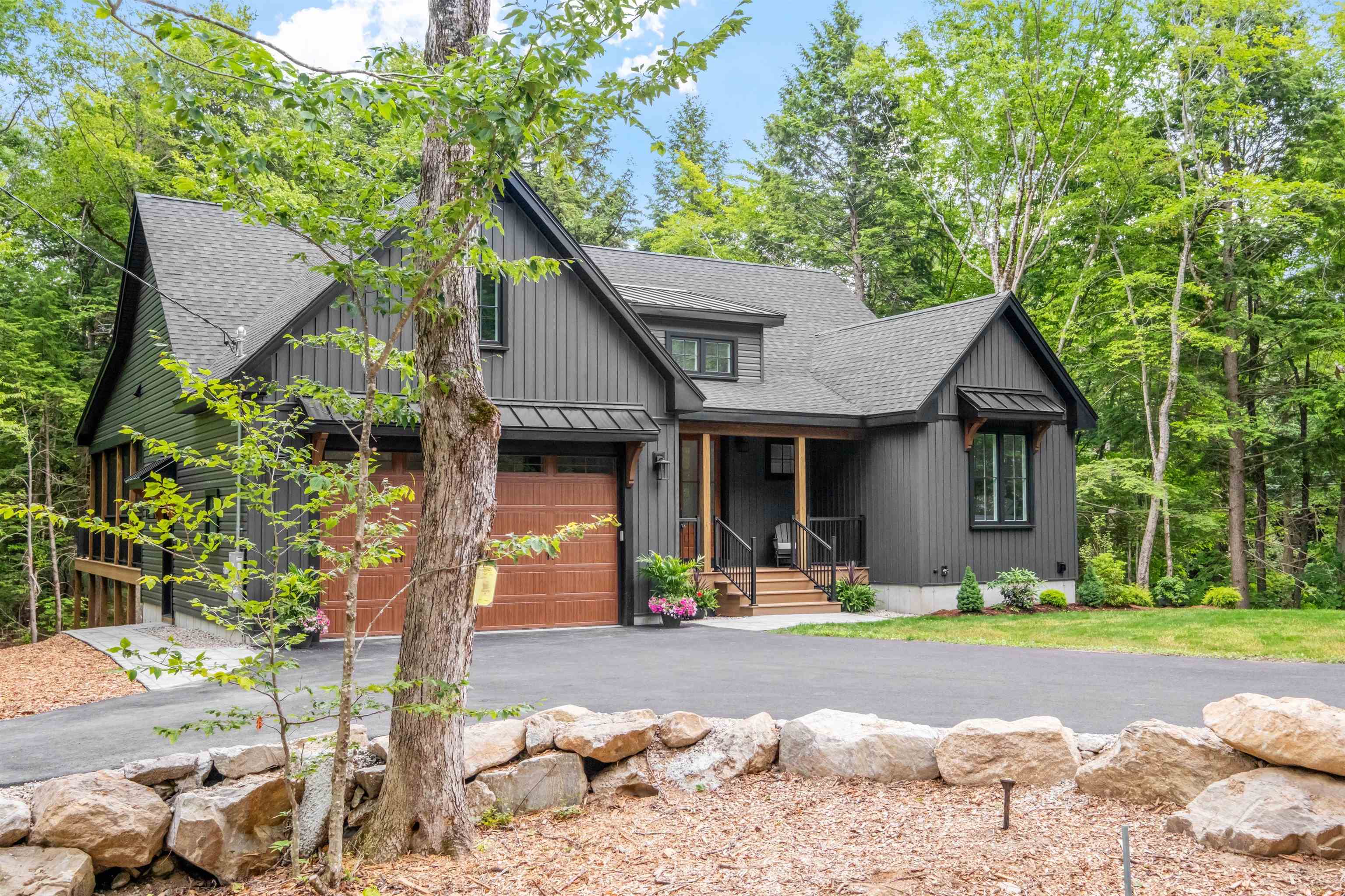44 Valley Road