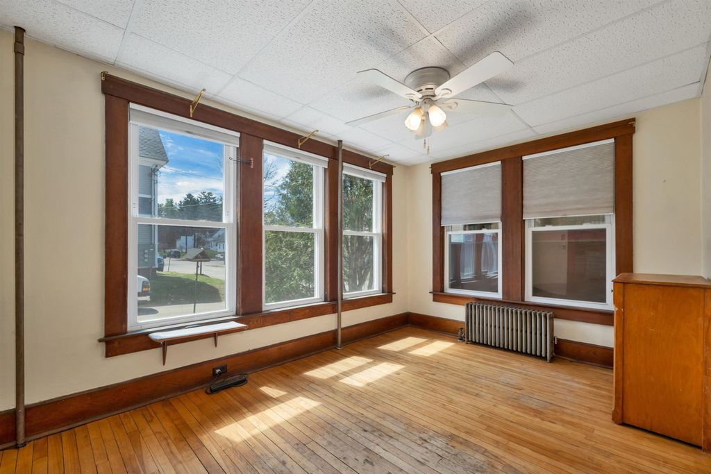 Photo of 7 Bayley Avenue, Plymouth, NH 03264 (MLS # 5085563)
