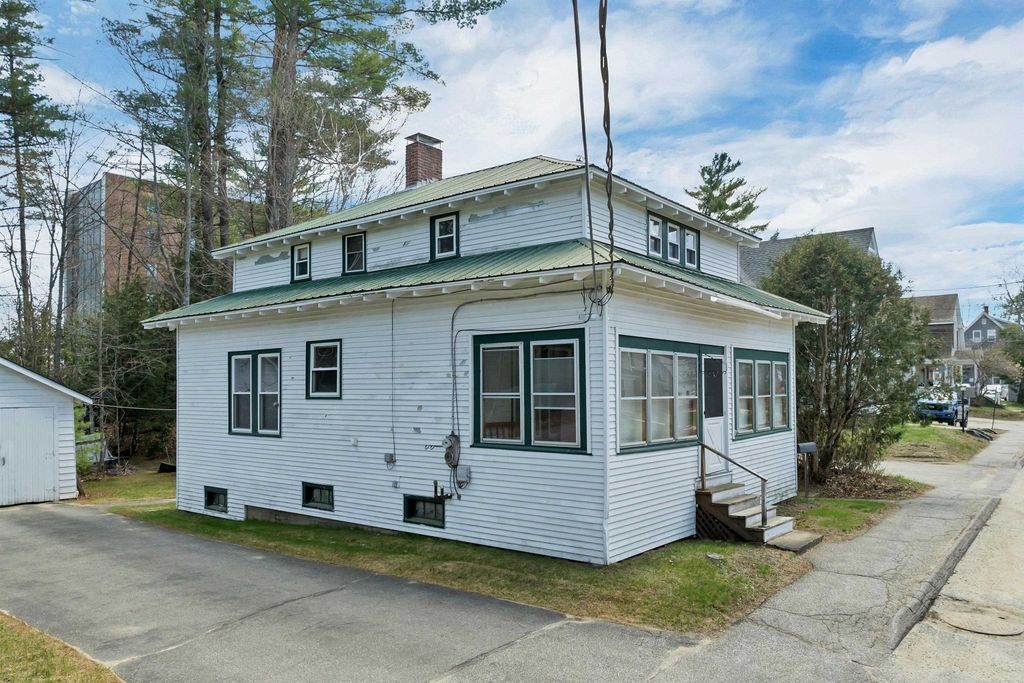 Photo of 7 Bayley Avenue, Plymouth, NH 03264 (MLS # 5085563)