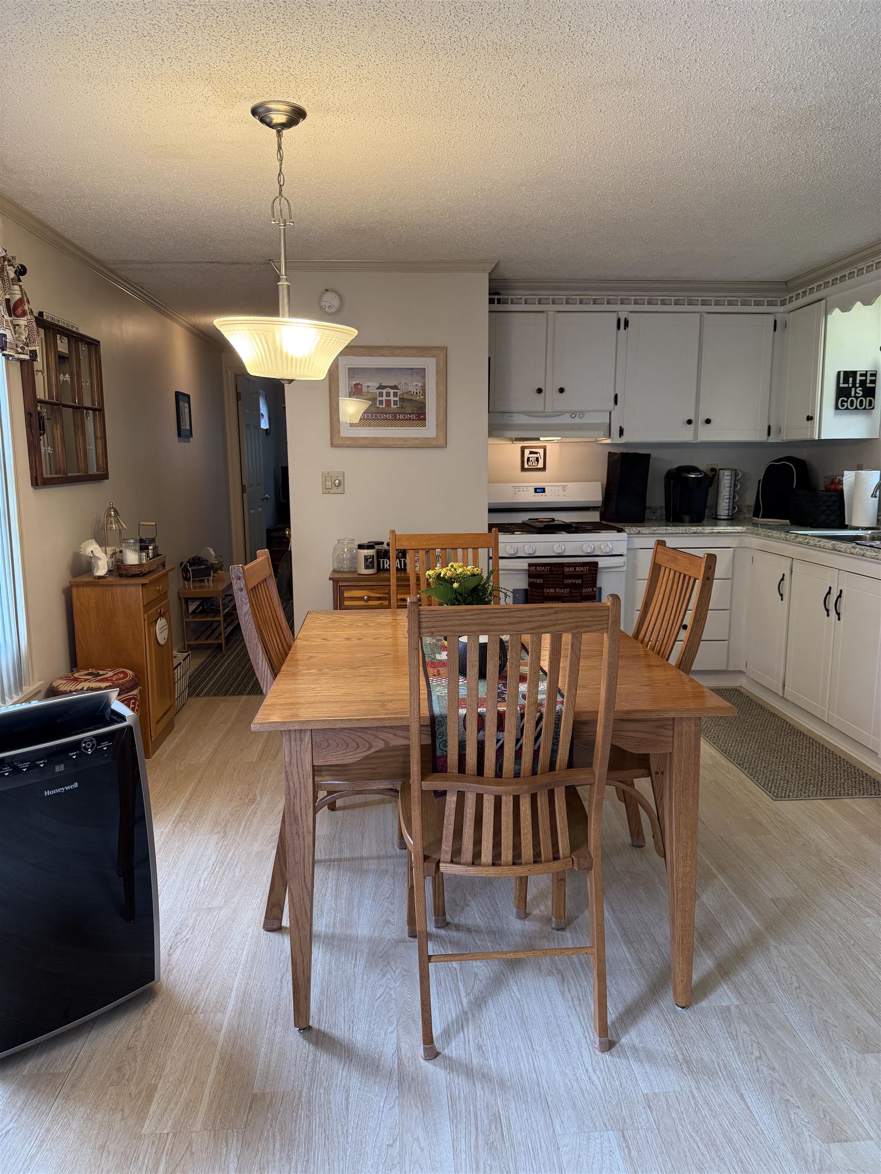 8 Sir Lancelot Drive