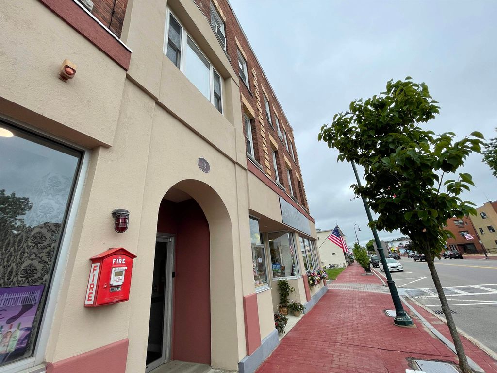 Photo of 15 West Broadway #N, Derry, NH 03038 (MLS # 5075994)