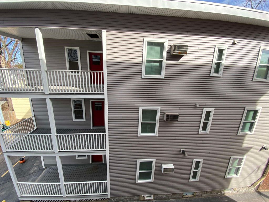 Photo of 616 Union Street #1, Manchester, NH 03104 (MLS # 5066984)