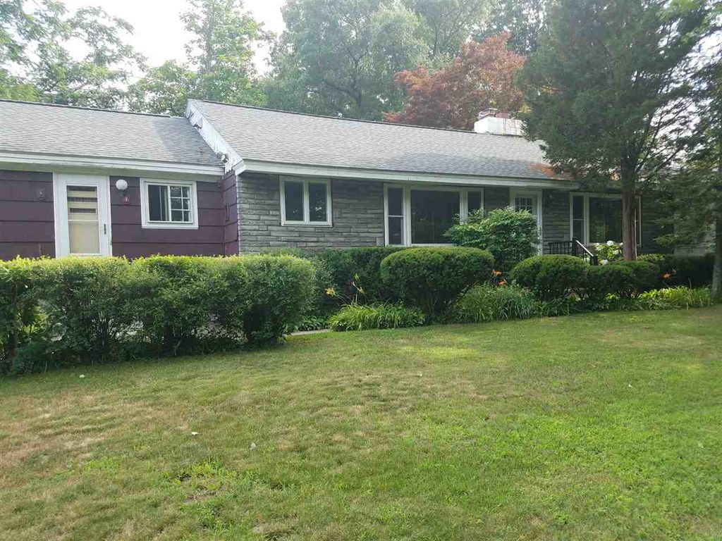 Photo of 931 Bridge Street, Manchester, NH 03104 (MLS # 5065162)