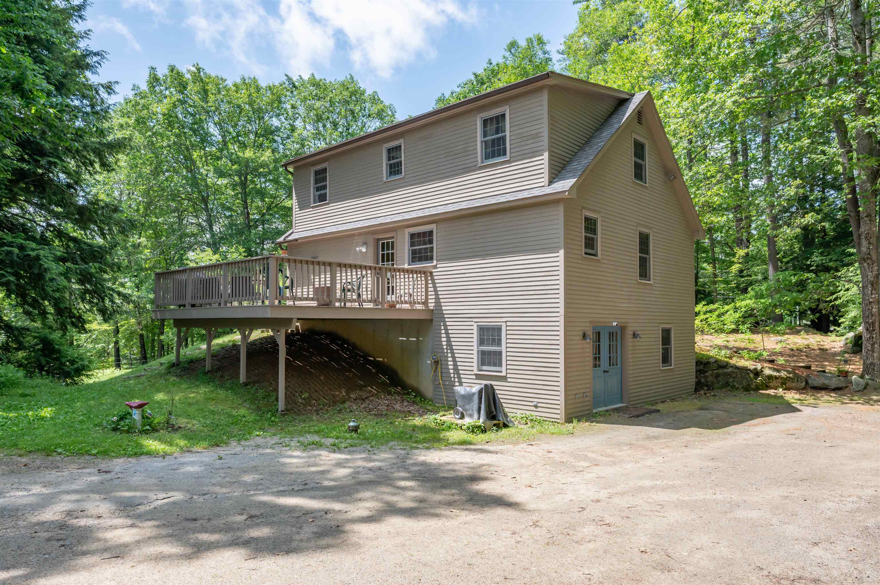 15 Baptist Hill Road