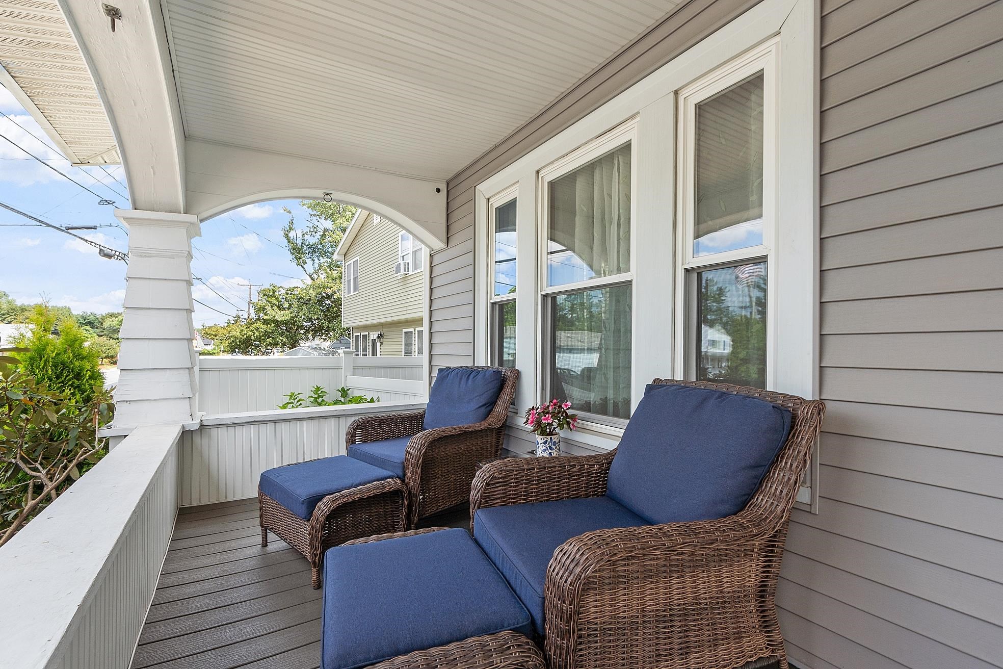 328 West Hollis Street