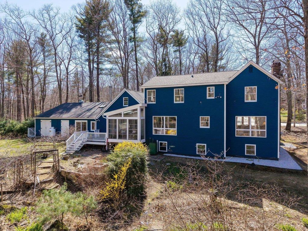 Photo of 7 Millstream Drive, Exeter, NH 03833 (MLS # 5085220)