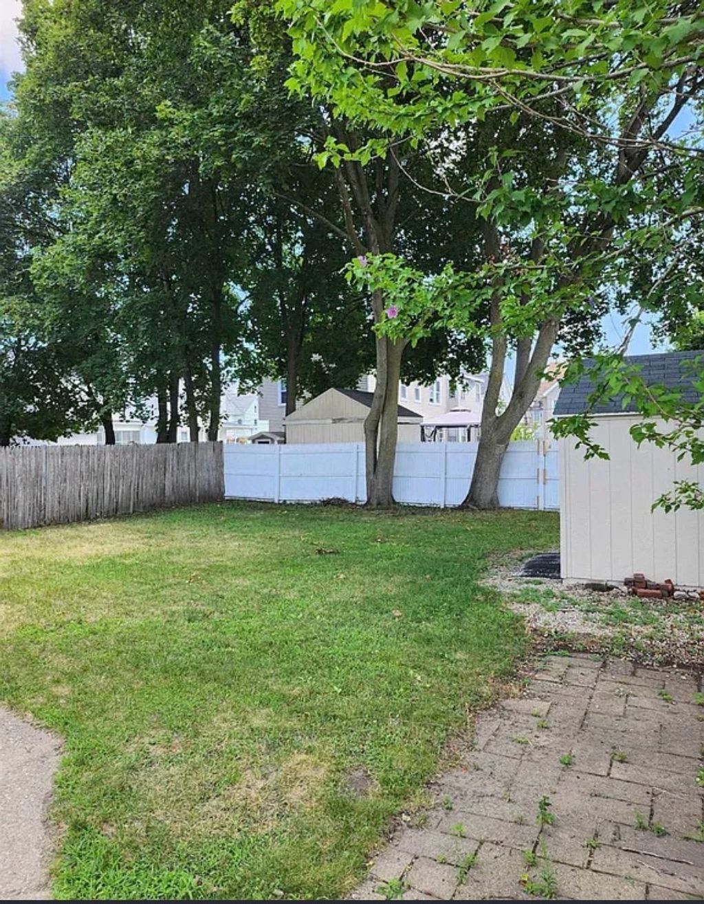 Photo of 22 Pierce Street, Nashua, NH 03060 (MLS # 5089171)