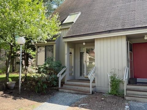 12 Belmont Court Bedford NH 03110