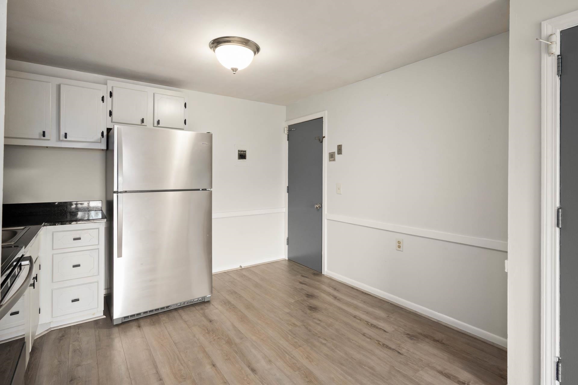 Derry, New Hampshire 03038, United States, 2 Bedrooms Bedrooms, ,1 BathroomBathrooms,Residential,Active,199823