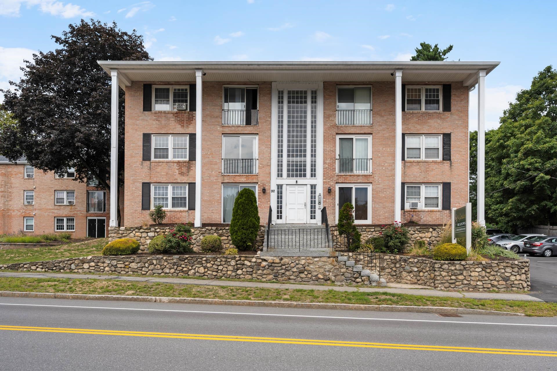 Derry, New Hampshire 03038, United States, 2 Bedrooms Bedrooms, ,1 BathroomBathrooms,Residential,Active,199823