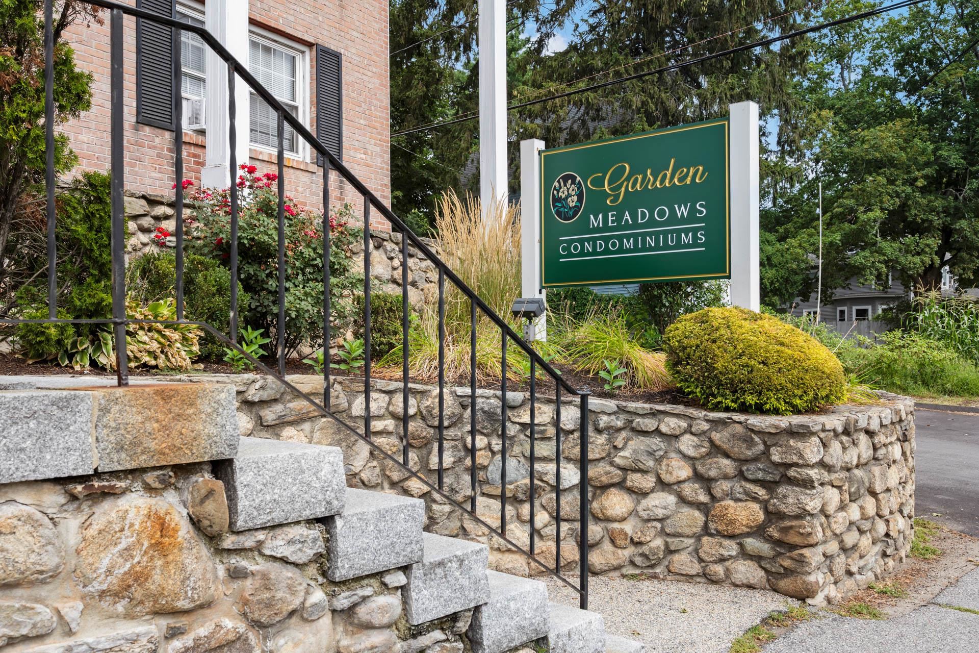 Derry, New Hampshire 03038, United States, 2 Bedrooms Bedrooms, ,1 BathroomBathrooms,Residential,Active,199823