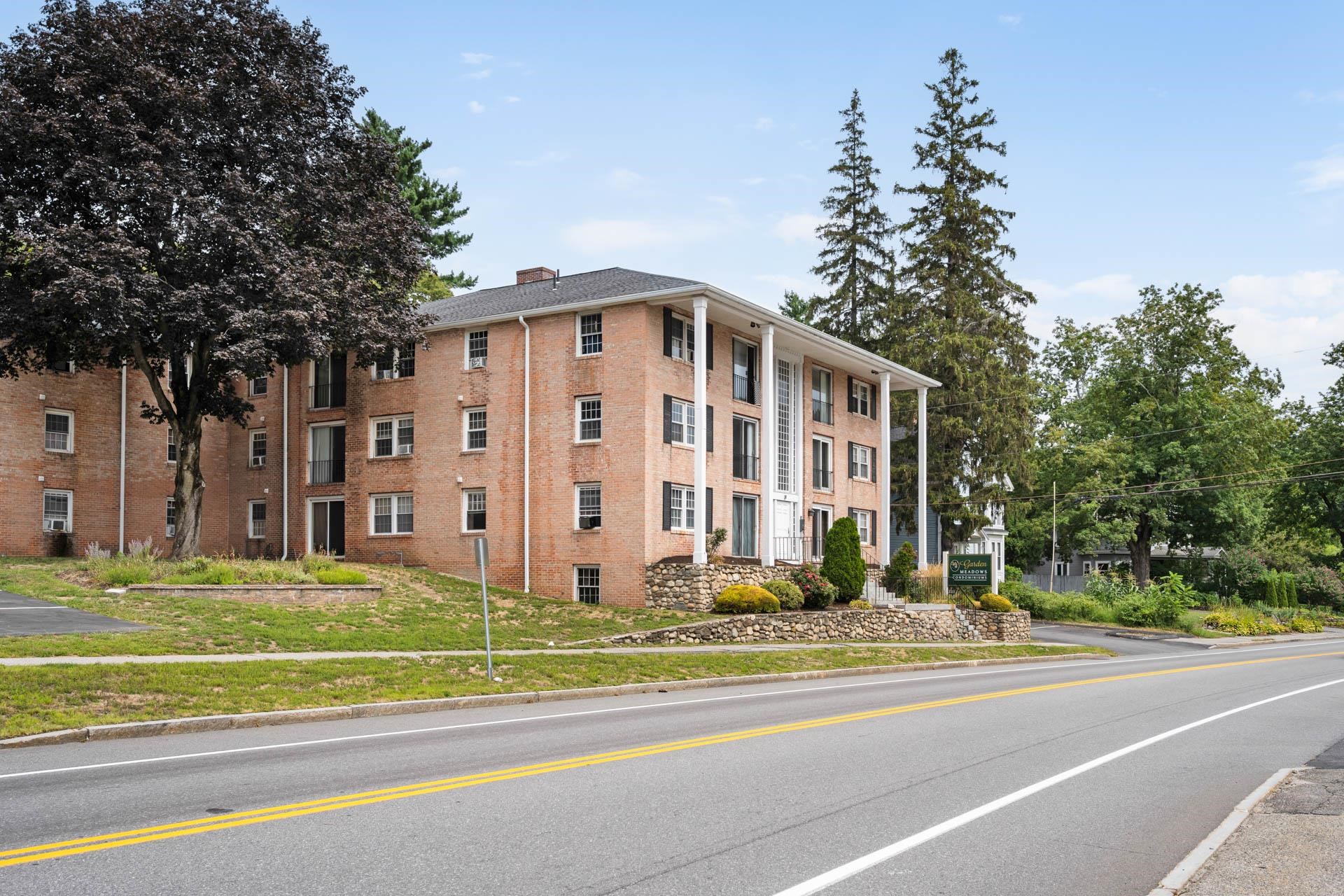 Derry, New Hampshire 03038, United States, 2 Bedrooms Bedrooms, ,1 BathroomBathrooms,Residential,Active,199823