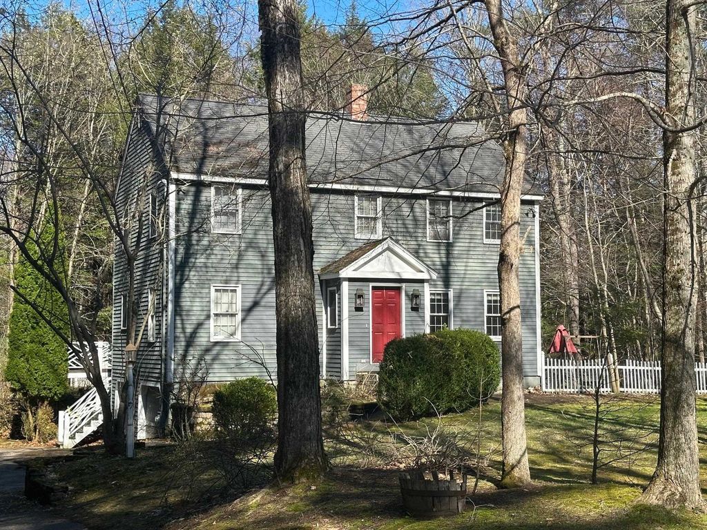 Photo of 3 Partridge Lane, East Kingston, NH 03827 (MLS # 5073438)