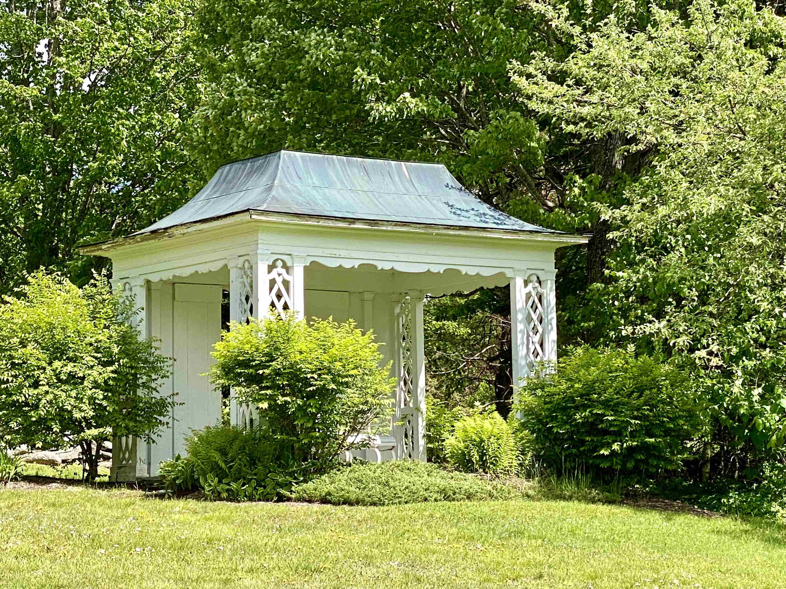 296 Mountain View Road