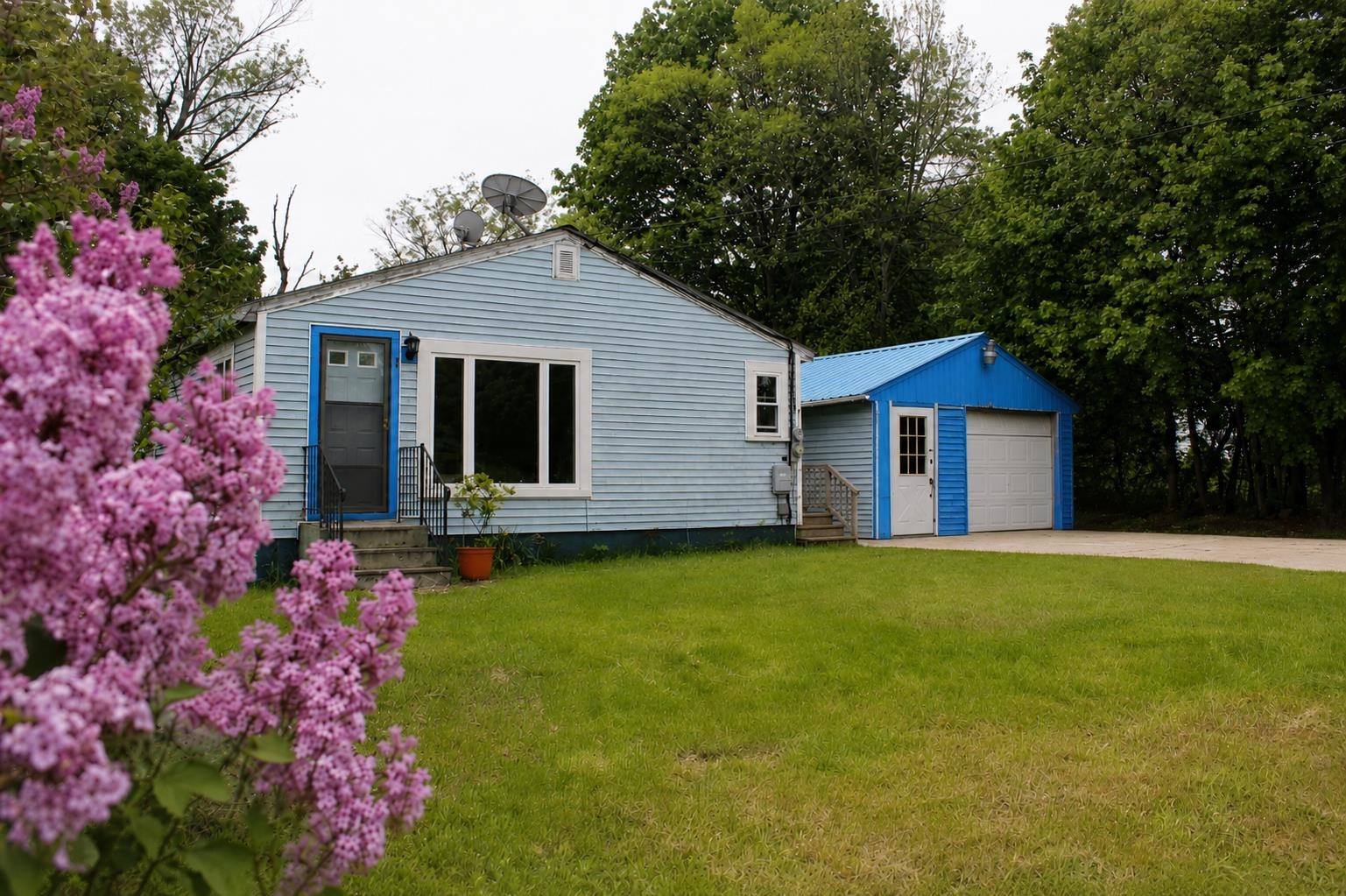 Photo 1 of 17 — 75 Wentworth Road, Wakefield, NH 03872